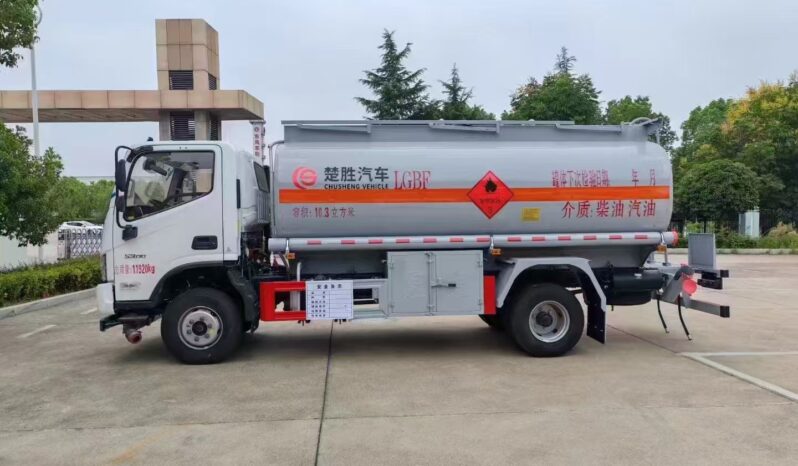 
								Fuel Tank Truck Foton Oumark full									